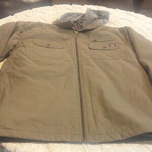 Wrangler Workwear Men's Quilted Hooded Jacket Size XL/XG( 46-48).